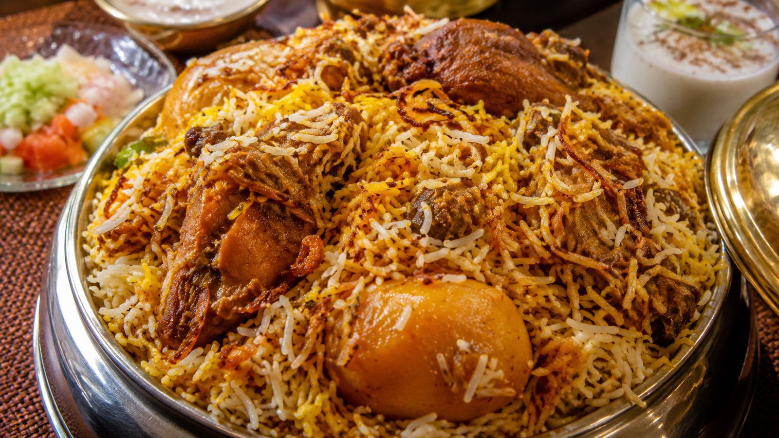 Kacchi Biryani (কাচ্চি বিরিয়ানি)