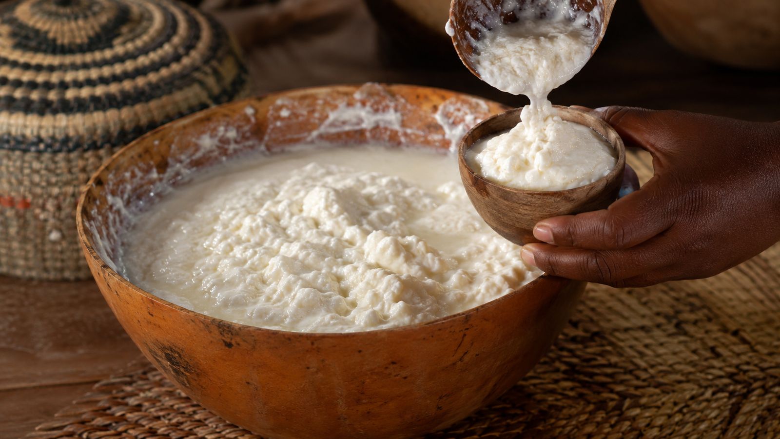 Madila (lait fermenté Tswana en calabasse)