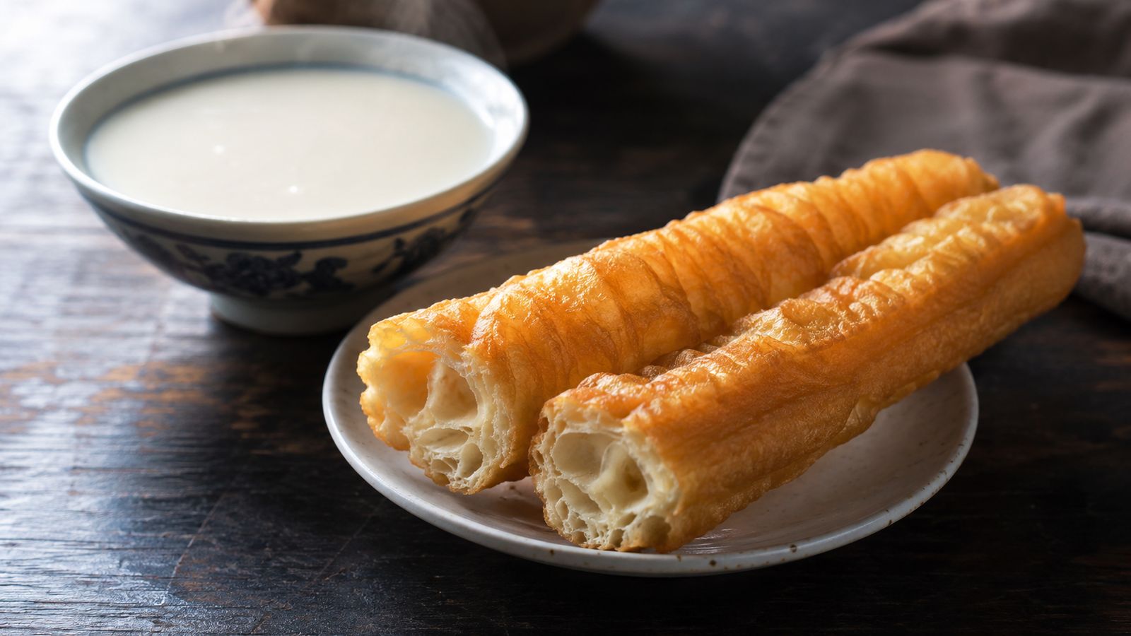 Youtiao (油条)