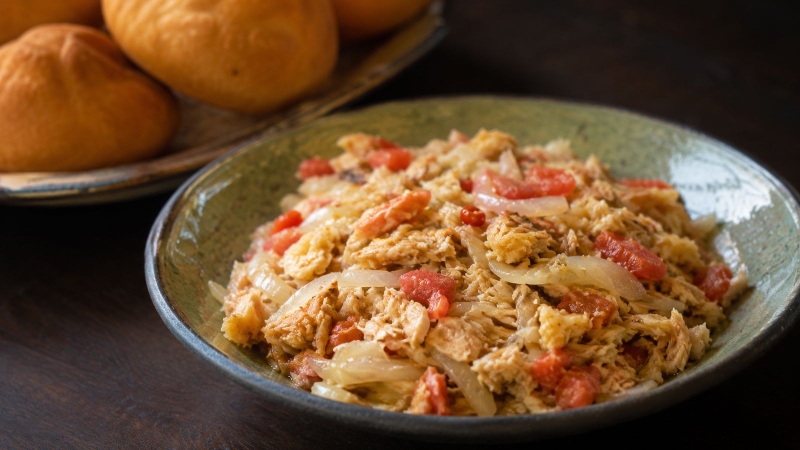 Saltfish (morue dessalée à l'oignon-tomate)