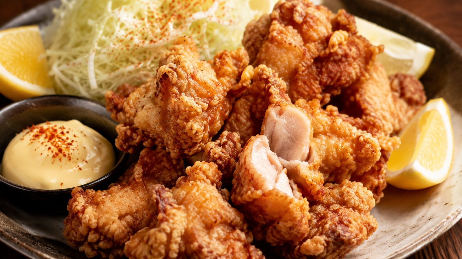 Karaage (唐揚げ - poulet frit japonais)