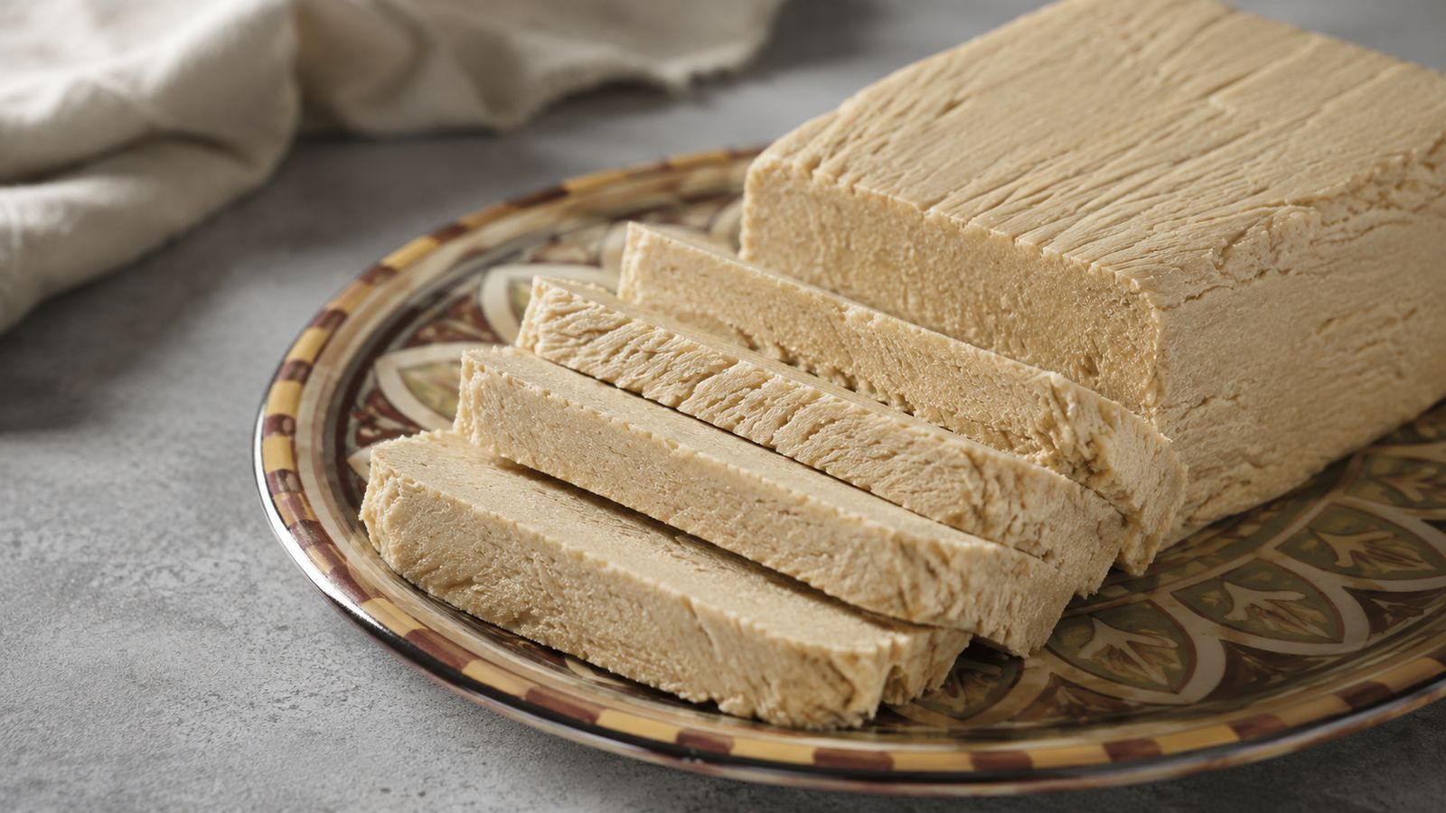 Halwa tahini (حلاوة طحينة)