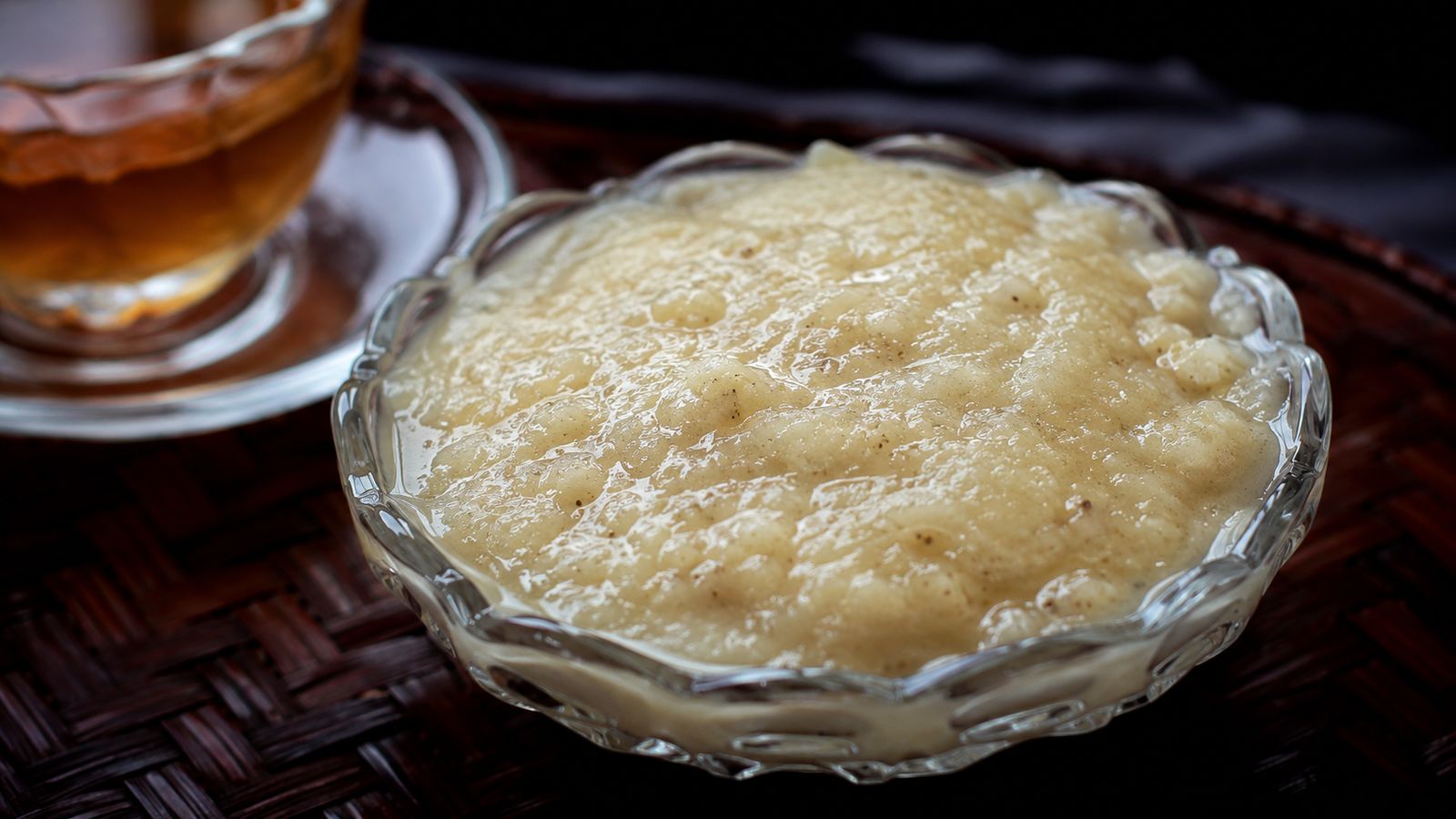 Bambukeyo Bondibai (ބަންބުކެޔޮ ބޮނޑިބަތް — pudding fruit à pain & coco)