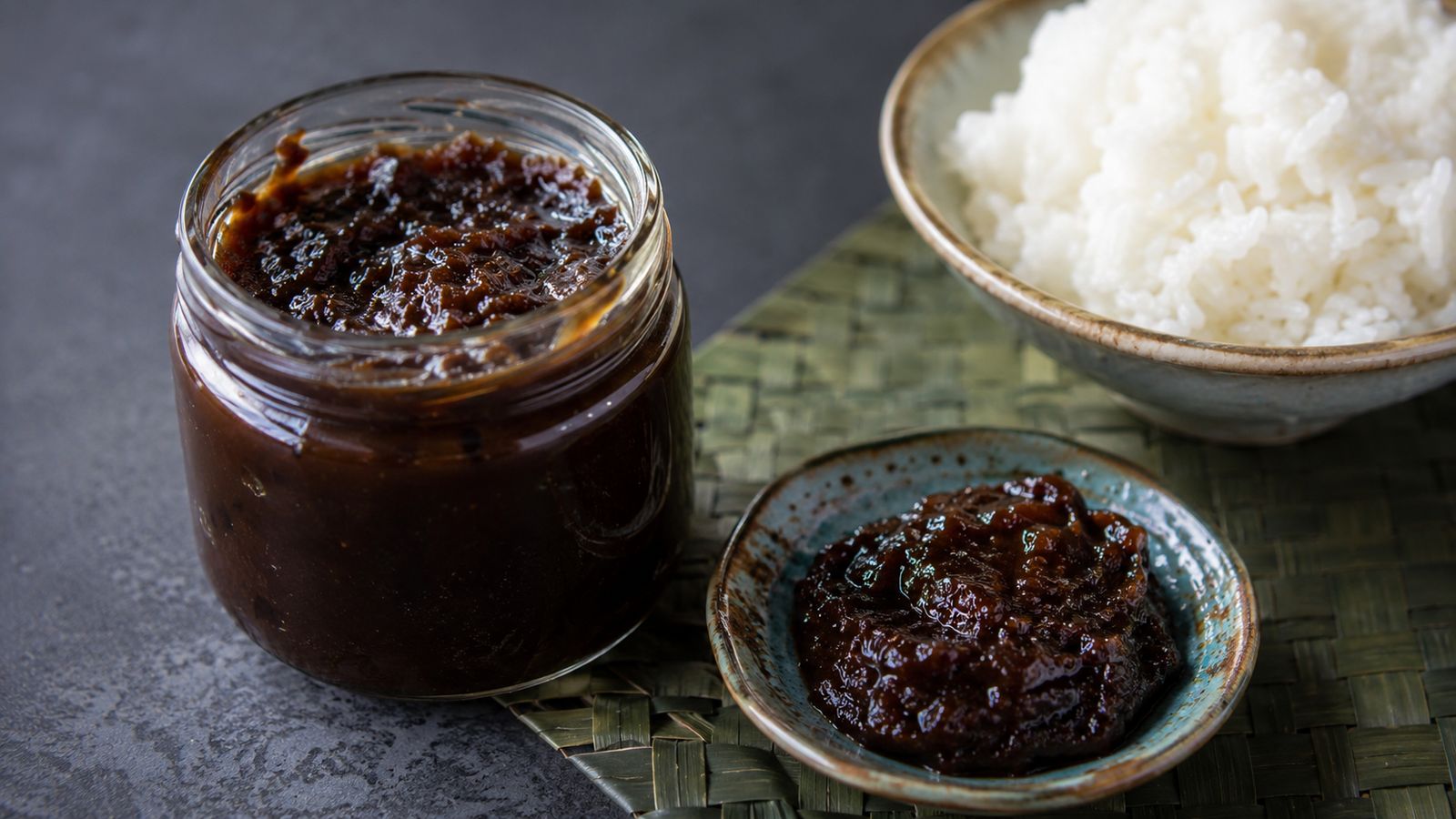 Rihaakuru (ރިހާކުރު)