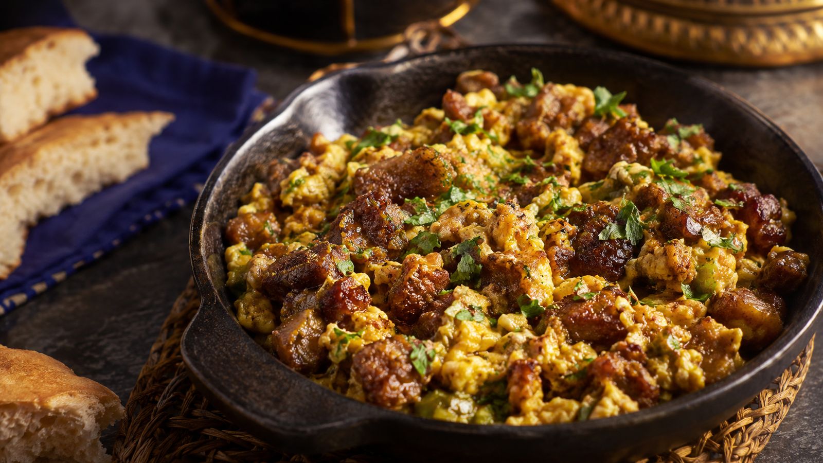 Khlii Makla aux Oeufs (خليع مقلي بالبيض)