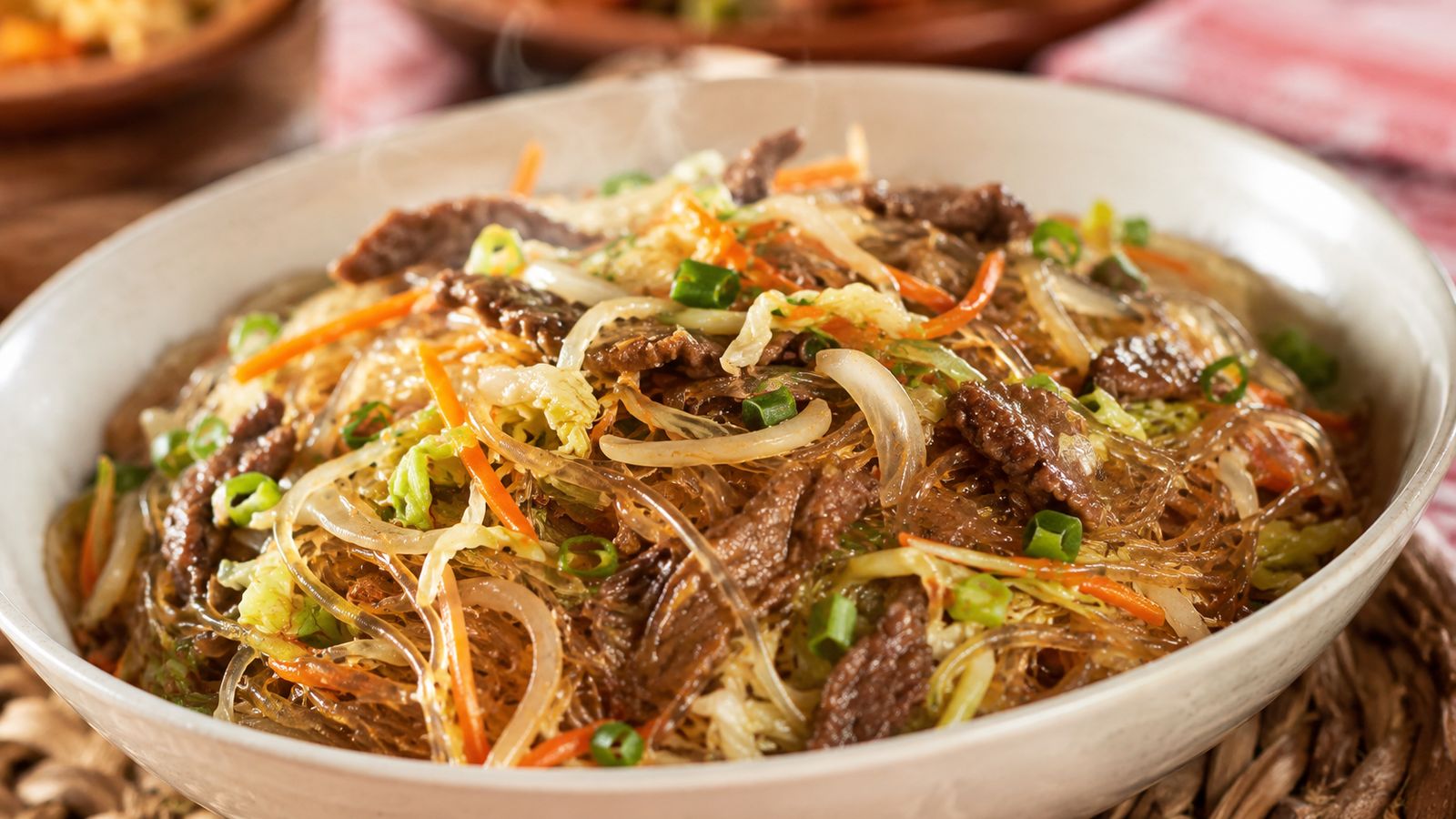 Sapasui (chop suey samoan aux nouilles cellophane)