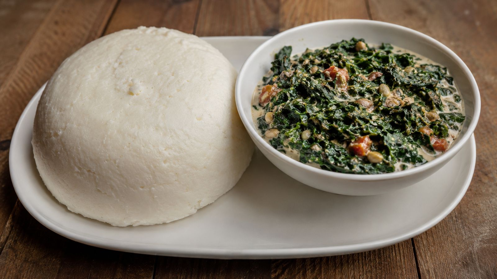 Kisamvu - feuilles de manioc pilees au coco et arachide