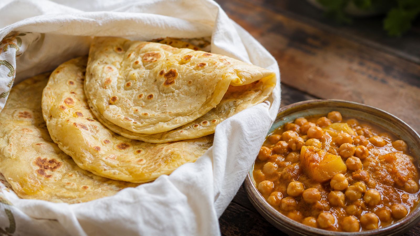 Dhalpuri Roti
