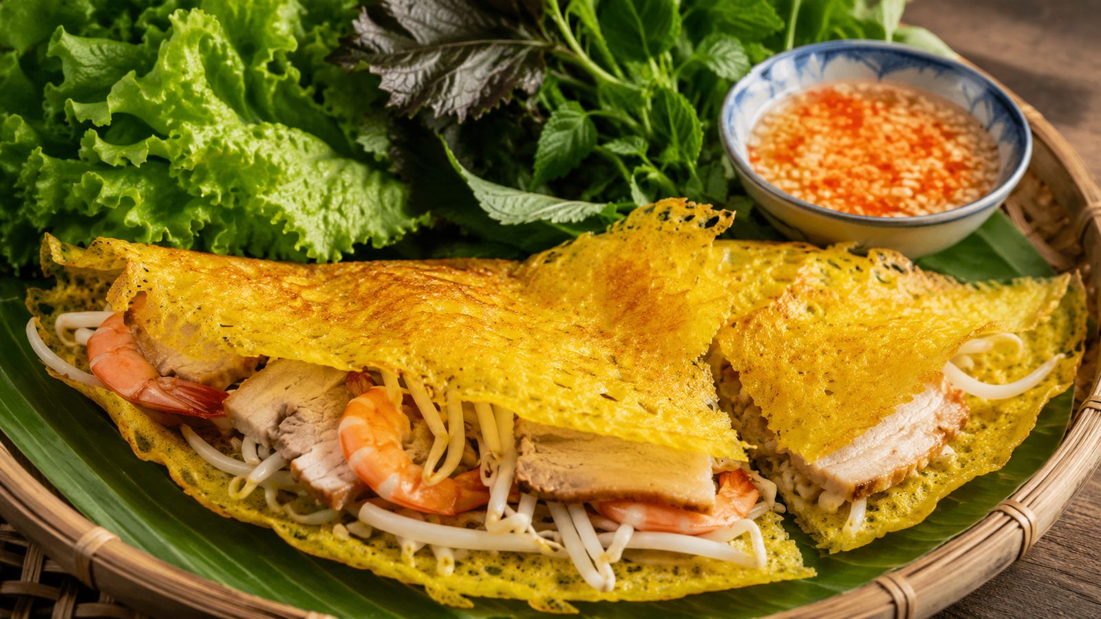 Bánh xèo miền Tây (Galette croustillante du Delta du Mékong)